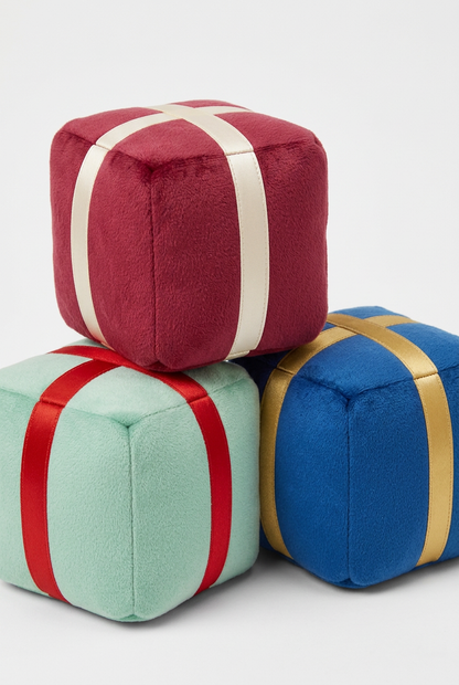 Little Gift Workshop Christmas Pretend Play Set — A Colorful Delivery-Bag Concept with Fabric-Look Presents and a Heart Envelope